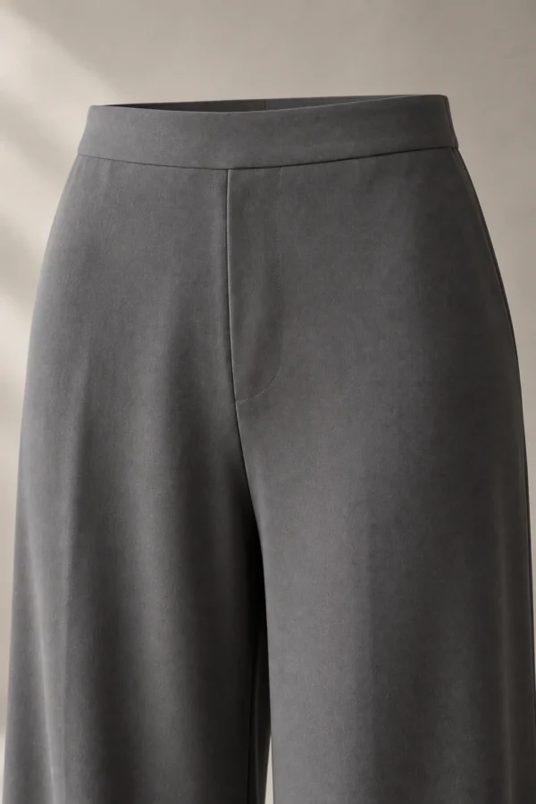 Fluid Slate Trouser in Slate, construction detail